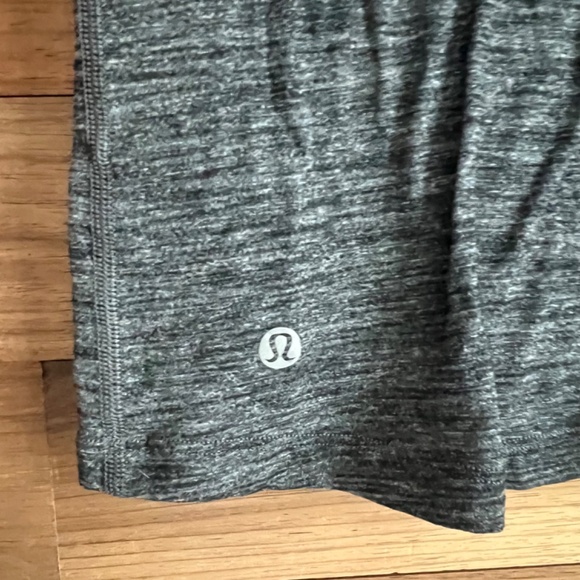 Lululemon Trapeze Twist Tank Heathered Black - Picture 3 of 10